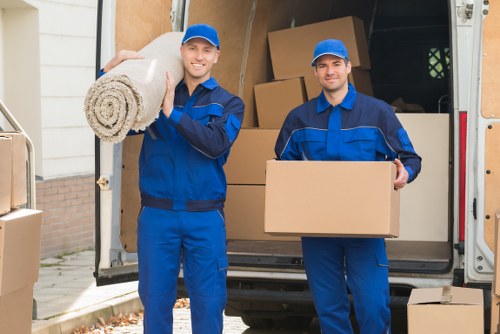 Professional moving support for homes and businesses in Kennington