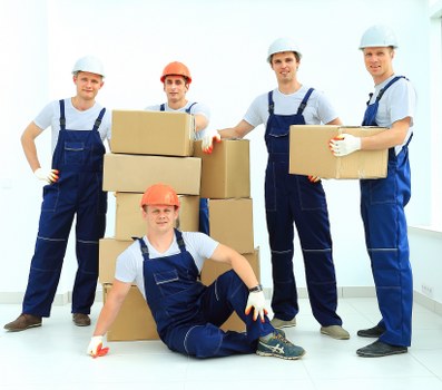 Kennington residential move with boxes and household items
