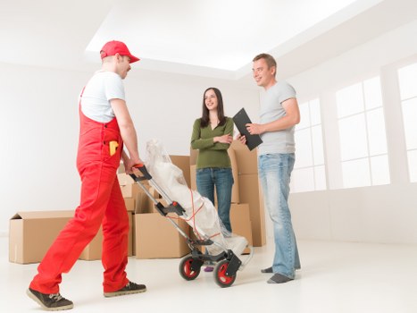 Apartment removal service in Kennington with stair access planning