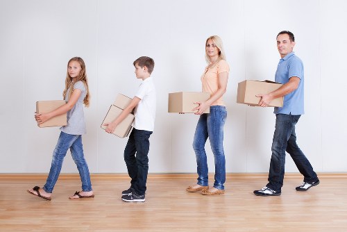 Packing and loading support for home moves in Kennington